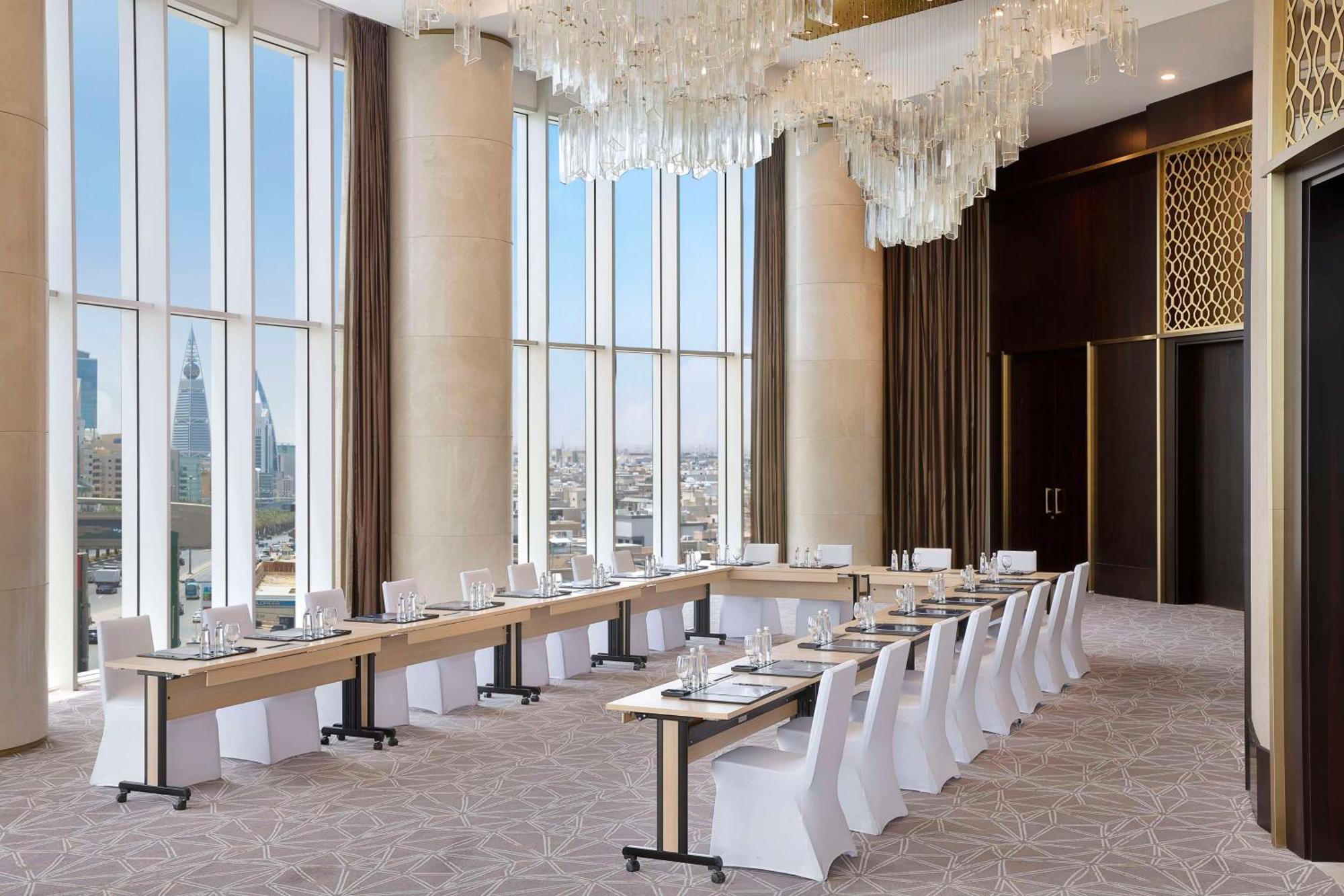 Hilton Riyadh Olaya Bagian luar foto